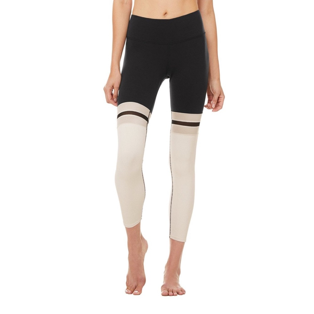 Alo 7 / 8 Legging - Picture 3 of 5